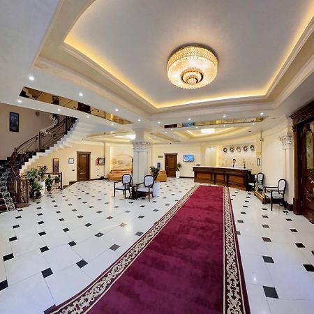 Hayot Hotel Tasjkent Buitenkant foto