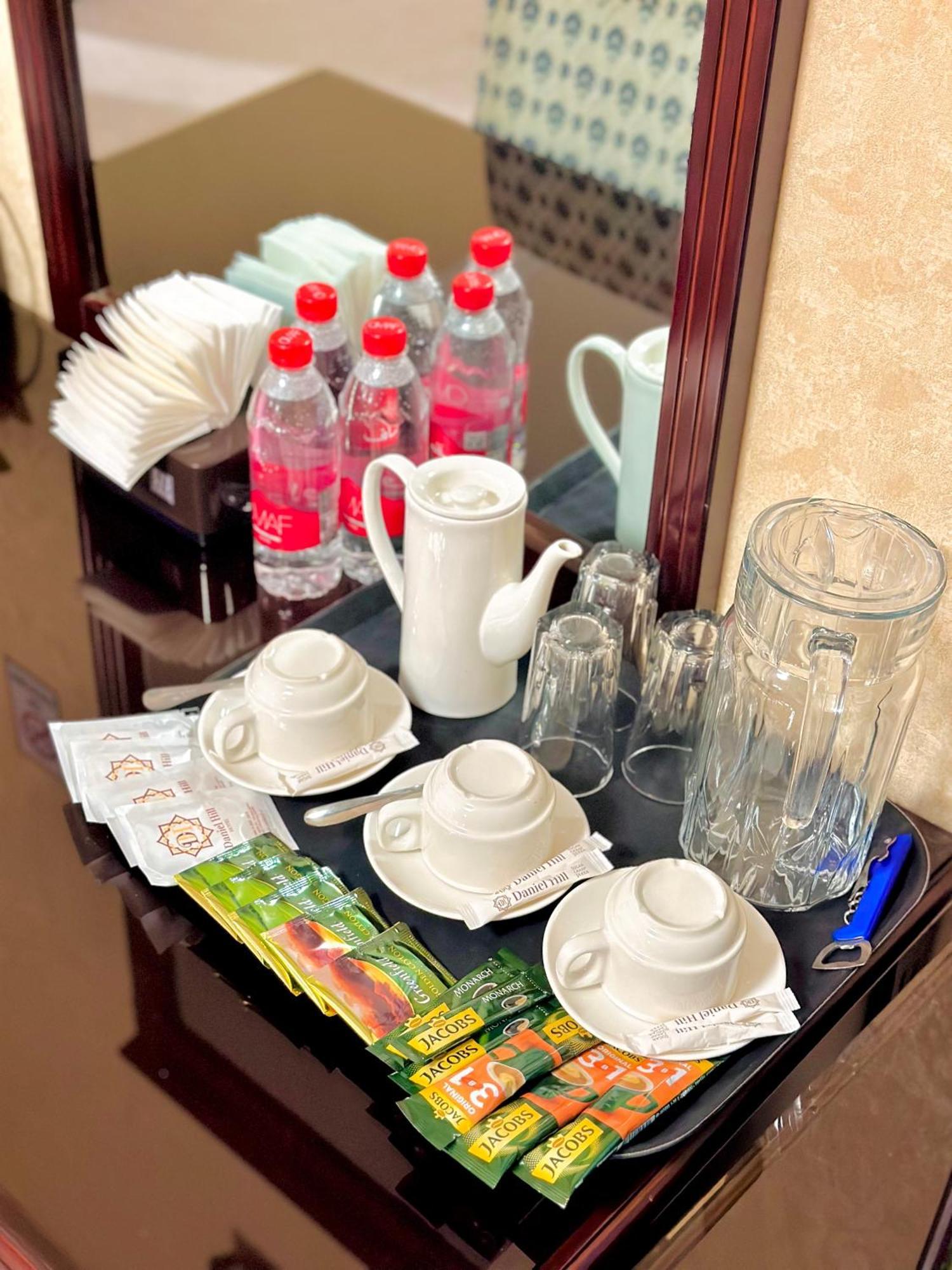 Hayot Hotel Tasjkent Buitenkant foto