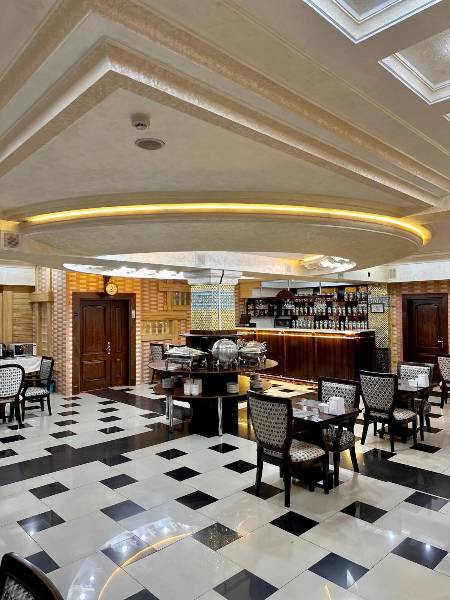 Hayot Hotel Tasjkent Buitenkant foto