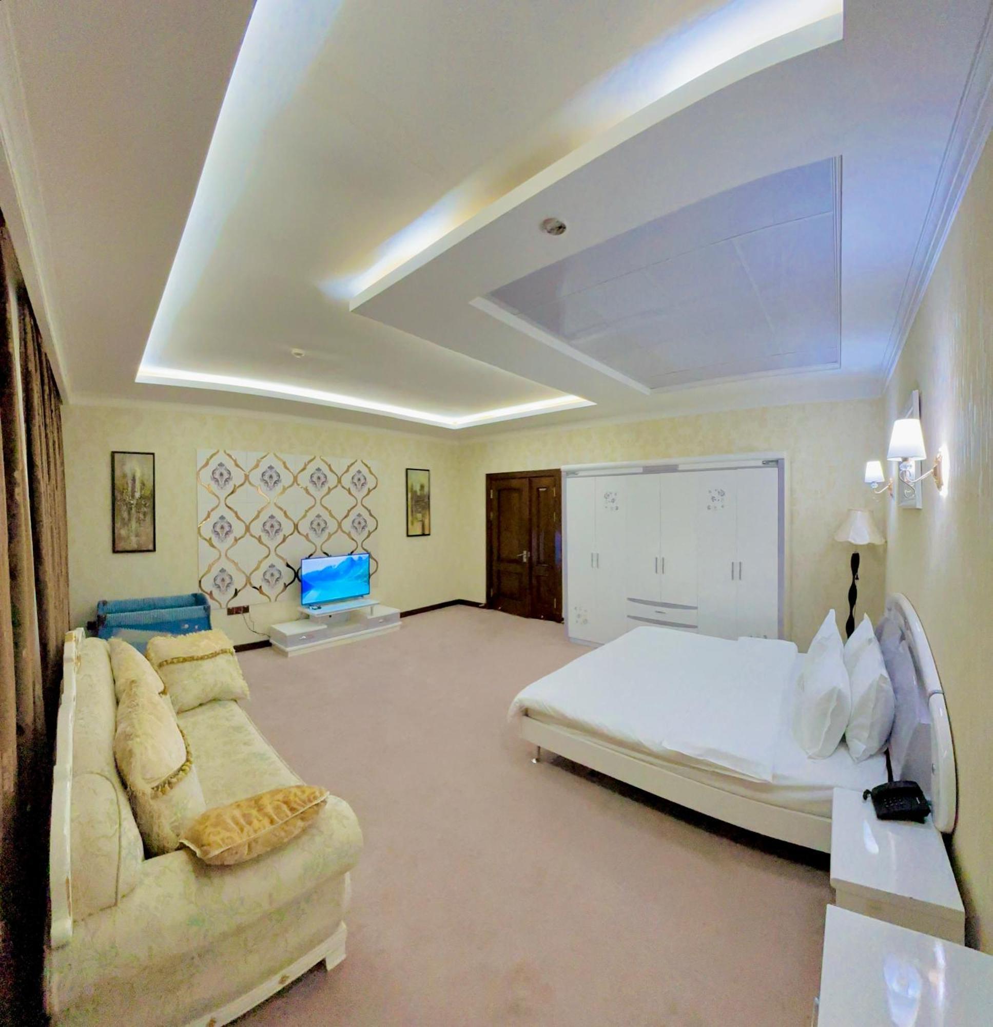 Hayot Hotel Tasjkent Buitenkant foto